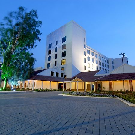 Chanakya Bnr Hotel Ранчи Экстерьер фото