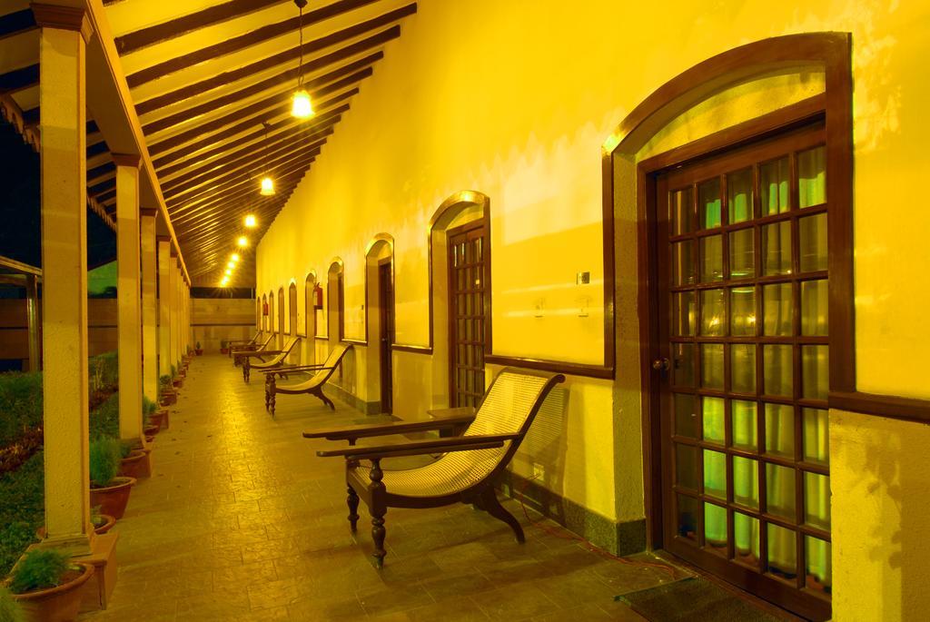 Chanakya Bnr Hotel Ранчи Экстерьер фото