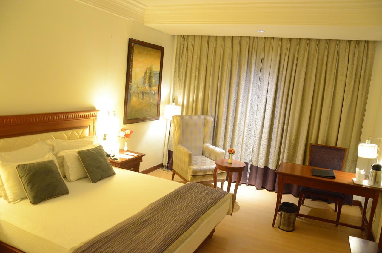Chanakya Bnr Hotel Ранчи Экстерьер фото